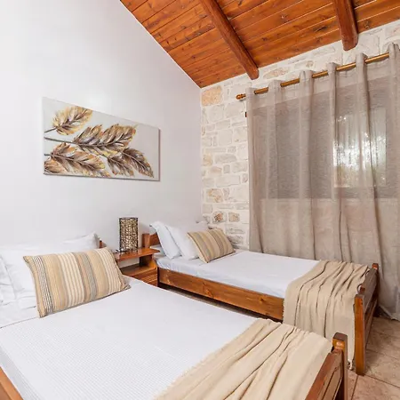 Ferienhaus Sikia House In Zakynthos Kalamákion